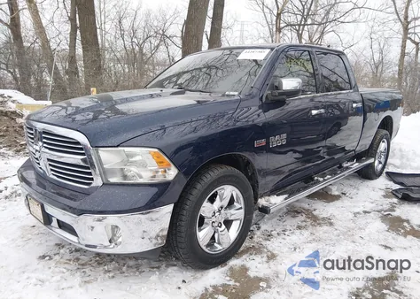 2015 Ram 1500 Big Horn z USA, uszkodzony, nr VIN 1C6RR7TT1FS769414